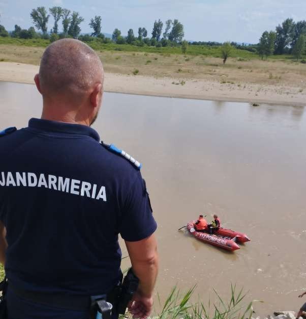 Folytatódik az autójával a Szamosba esett 19 éves férfi keresése