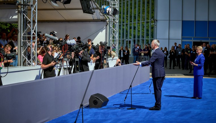 Stoltenberg szerint Ukrajna pozitív üzenetet kap a NATO-tagságról, Moszkva bírálja a katonai szövetséget