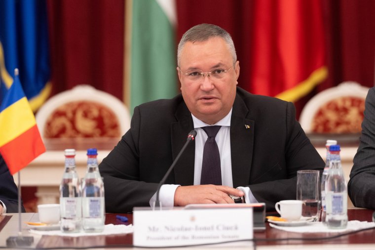 Még Brüsszelnek is rá kell bólintania a különnyugdíjakról szóló törvény kikényszerített módosításaira Ciucă szerint