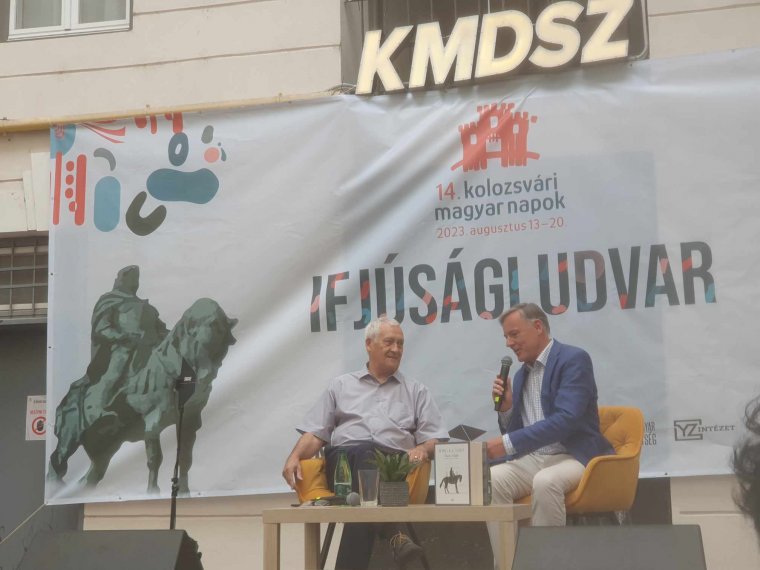 Több mint izgalmas regény: bemutatták gróf Boris Kálnoky háromszéki családjáról szóló, 800 évet átölelő könyvét Kolozsváron