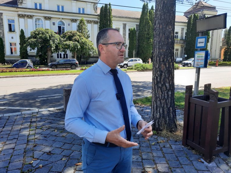„Gyilkosság történik”. Élesen bírálják RMDSZ-es polgármesterek a román kormány költségcsökkentő terveit