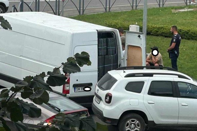 A Szatmárnémetiben lekapcsolt furgon •  Fotó: Gazeta de Nord-Vest