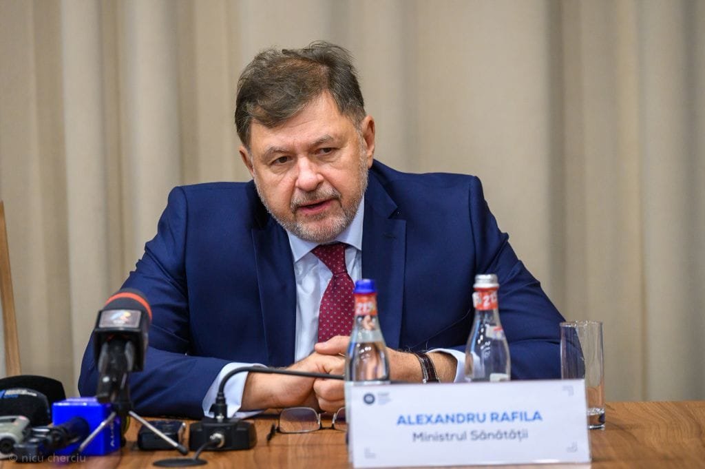 Alexandru Rafila egészségügyi miniszter. Sok ellenlábast szerzett magának a rákellenes stratégia felfüggesztésével •  Fotó: Egészségügyi minisztérium