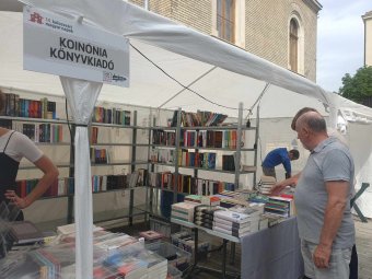 Egy költemény „összelegózásának” titkai és aktuális vitatémák – gazdag irodalmi kínálat a Kolozsvári Magyar Napokon