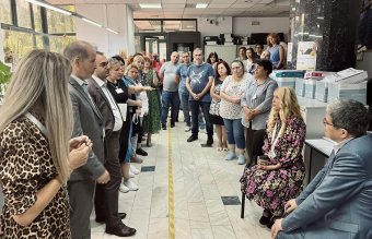 Boloş nem ért egyet azzal, hogy a nagyon nagy jövedelmű közalkalmazottak különböző kiegészítő juttatásokat is kapjanak