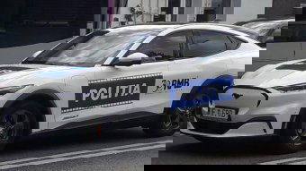 Több száz lóerős Mustangokkal „fesztiváloznak” a kolozsvári rendőrök az Untoldon