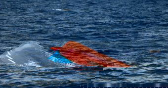 Elsüllyedt egy Észak-Afrikából Olaszországba tartó hajó, több mint negyvenen megfulladtak