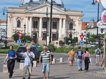 Közel 300 millió lejt kapnak a helyi önkormányzatok művelődési intézmények működtetésére