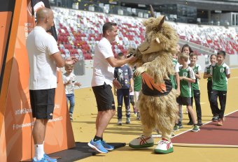 „Életre szóló élmény”: bemutatkozott Youhuu, a rackajuh, a budapesti atlétikai vb kabalafigurája