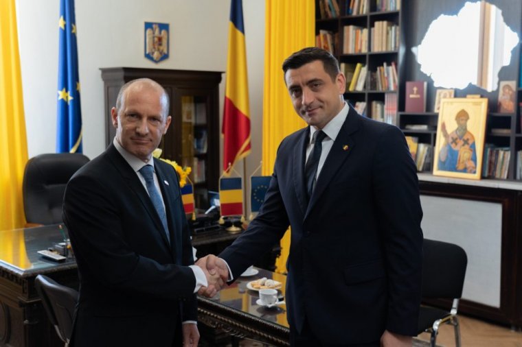 Elemző: csupán médiakonstrukció, vásári színjáték az AUR közeledése Izraelhez