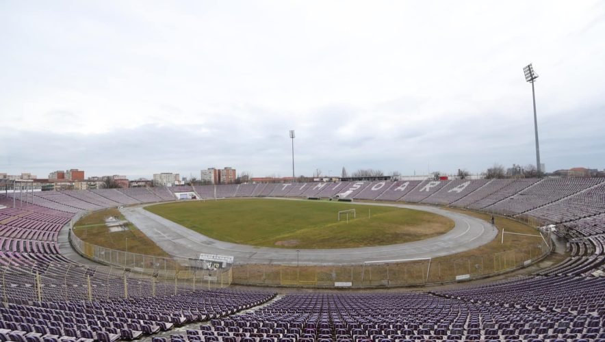 A régi Dan Păltinișanu-stadiont tavaly zárták be •  Fotó: Glsa.ro