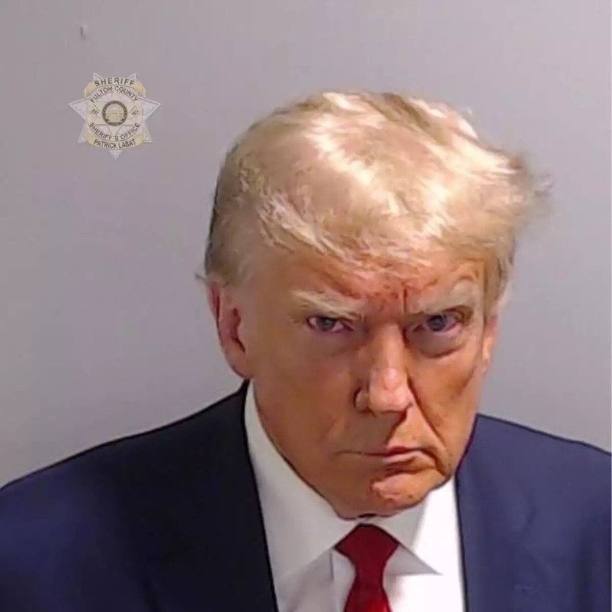A nyilvántartási fotó, az úgynevezett „mugshot” •  Fotó: Fulton County Sheriff Office