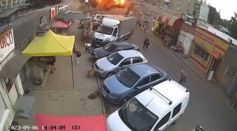 Tizenhatan meghaltak egy kelet-ukrajnai város piactere elleni orosz rakétatámadásban