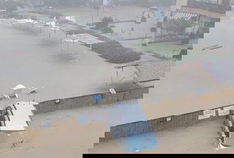 Vészhelyzet a heves esőzések miatt Bulgária románok által is kedvelt fekete-tengeri partvidékén