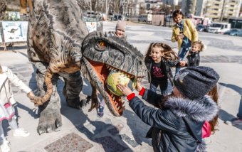 Életre kelnek a dinoszauruszok a nagyváradi várkertben