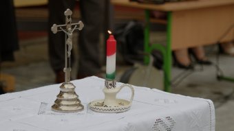 Ellenáll az ukránosítási törekvésnek a magyar közösség Munkácson, Budapest Zelenszkijtől is állásfoglalást vár