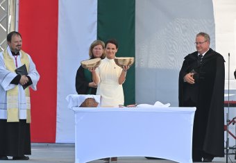 Novák Katalin augusztus 20-án: nem lehetünk elveszettek sem térben, sem időben, mert van hazánk