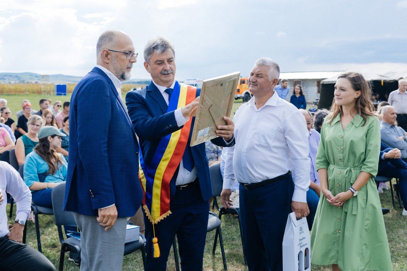 A szombati eseményen Teodor-Florin Mărginean, Szépmező község román polgármestere is részt vett •  Fotó: Facebook/Kelemen Hunor