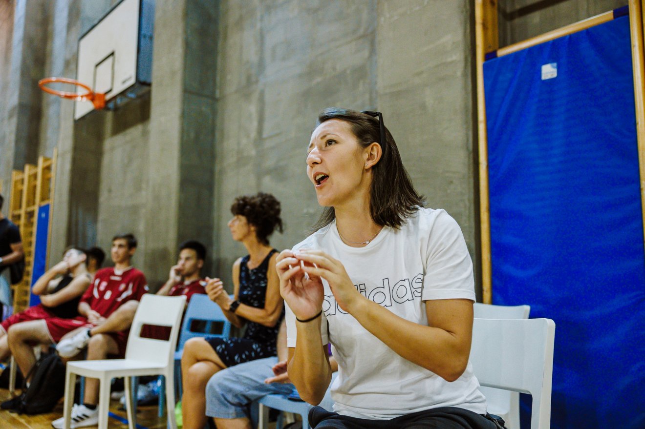 Matei Linda, a kolozsvári Báthory István Elméleti Líceum testneveléstanára a sportolimpián •  Fotó: Sportolimpia/Facebook