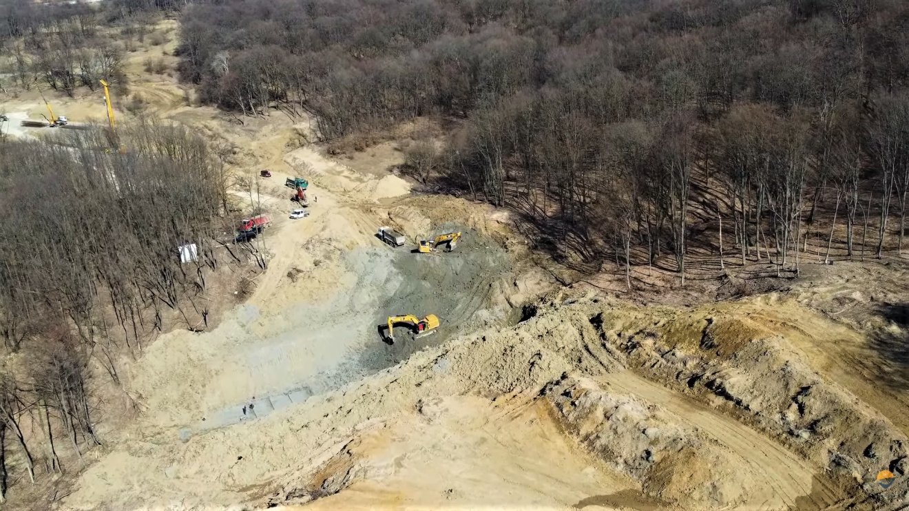 Mélyponton . A zilahi körgyűrűn alig haladnak a munkával (archív felvétel) •  Fotó: Facebook/Asociația Pro Infrastructură
