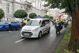 Halálra vert egy helyi rendőr egy férfit Aradon, kínzással gyanúsítják