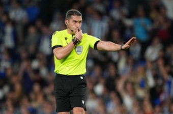 Bukaresti sportsajtó: Kovács István nagykárolyi futballbíró hatszor többet keres, mint Klaus Iohannis államfő