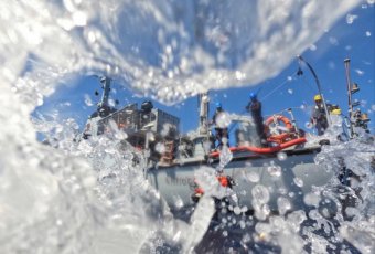 Von der Leyen Lampedusán: „nekünk, és nem az emberkereskedőknek kell eldönteni, ki jöhet Európába”