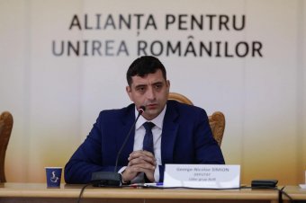 Bojkottal követelné ki a magyarok számára kedvezőtlen kétfordulós önkormányzati választásokat az AUR