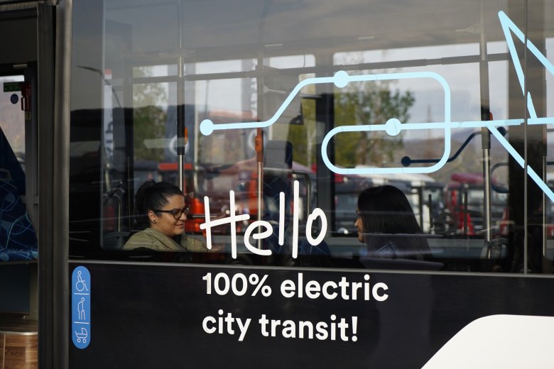 Készülnek az elektromos buszok a csíkszéki tömegközlekedés számára