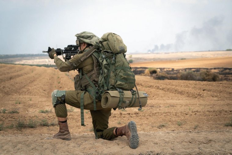 Izrael evakuál újabb tizennégy határ menti települést