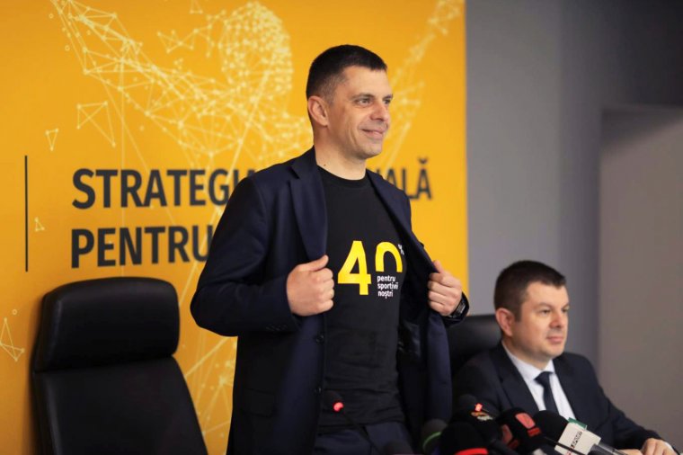 Lefújták a „románkodást”: a bíróság alapfokon érvénytelenítette Novák Eduárd légiósszabályát