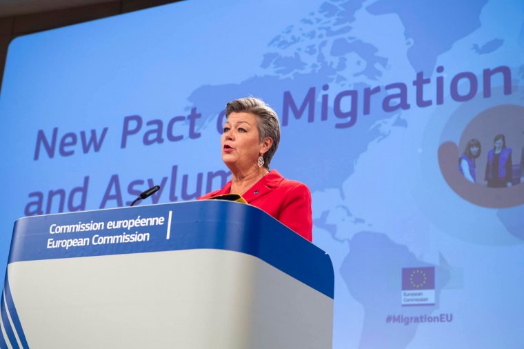 Schengen: már Románia és Bulgária részleges csatlakozása nyomán is jelentősen csökkent az illegális határátlépések száma a belügyi biztos szerint