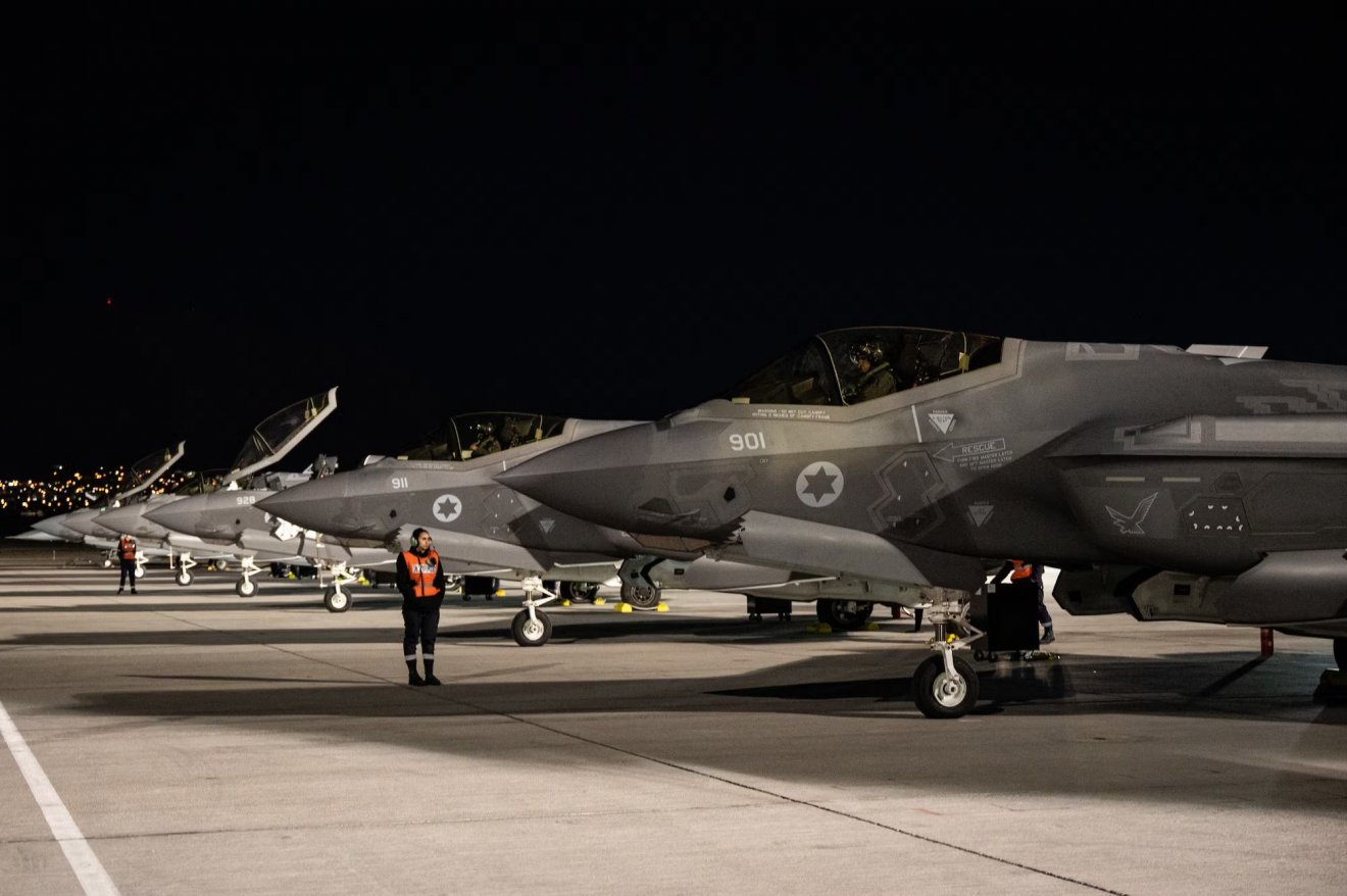 Hamarosan odacsapnak? Néhány héten belül csapást mérhet Izrael a kiszemelt iráni célpontokra •  Fotó: Hill Air Force Base