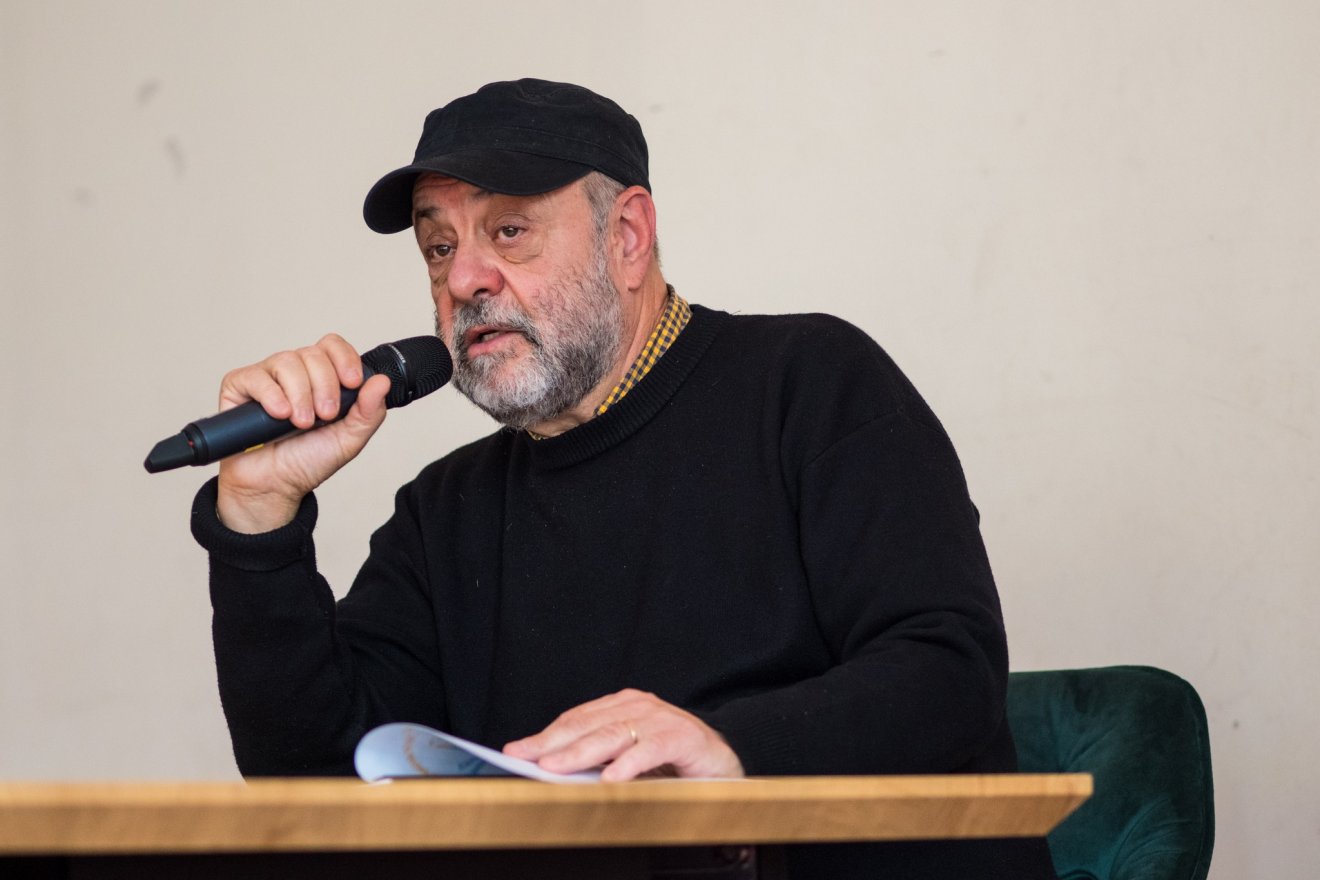 Tompa Gábor igazgató szerint komolytalanság tapasztalható a korszerűsítés körül •  Fotó: Kolozsvári Állami Magyar Színház
