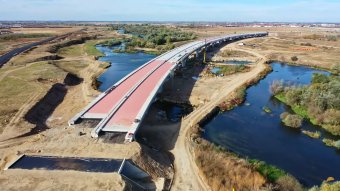 Jövő április helyett tényleg elkészülhet még idén a Nagyváradot az észak-erdélyi sztrádával összekötő gyorsforgalmi út (VIDEÓ)