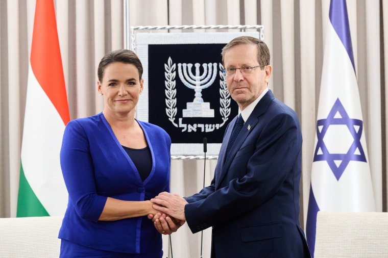 A magyar államfő szolidaritási látogatást tett Izraelben