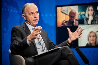 Geoană: a PSD és a PNL nélkül is lehet politizálni Romániában, érthetetlen a két párt összebútorozása