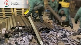 Vascsövekbe rejtett román zárjegyes cigarettát foglaltak le a magyar hatóságók