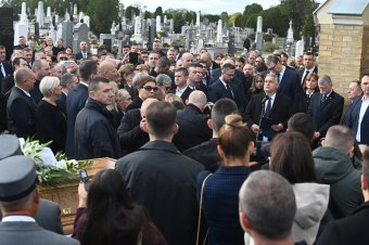 Közösen búcsúztatta a szerb államfő és a magyar miniszterelnök Pásztor Istvánt