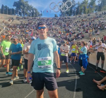 Görög legendák nyomában: athéni maratonfutási tapasztalatait osztotta meg a Krónikával Tonk Márton, a Sapientia rektora