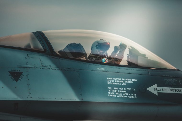 Egyre erősebb az erdélyi NATO-jelenlét légi támasza, egymást túllicitálva fejleszt Washington és Bukarest