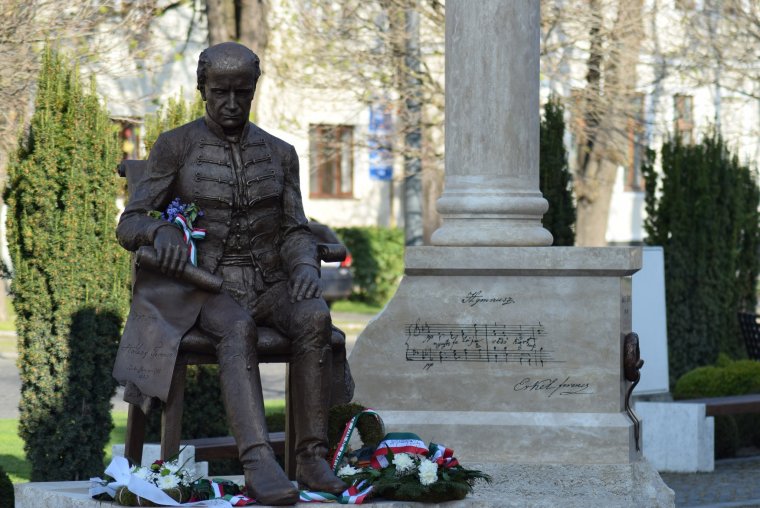 Erdély- és Partium-szerte ünnepi rendezvényekkel tisztelegnek a napokban a magyar kultúra előtt