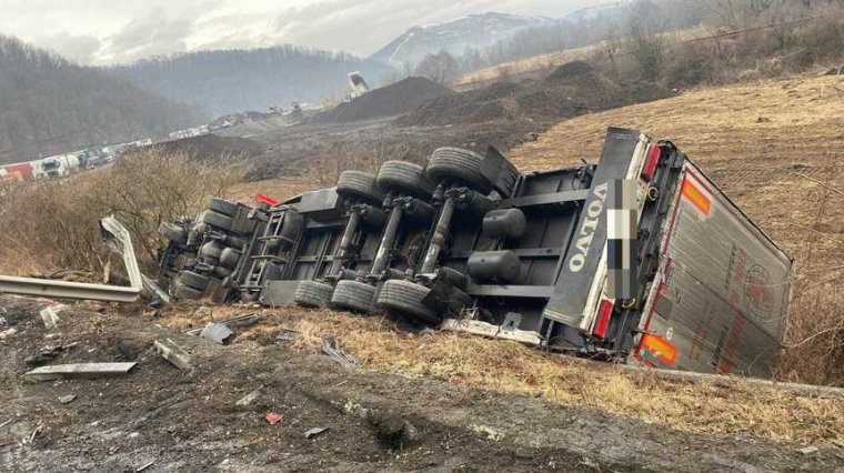 Két székelyföldi személy vesztette életét egy Kolozs megyei közúti balesetben