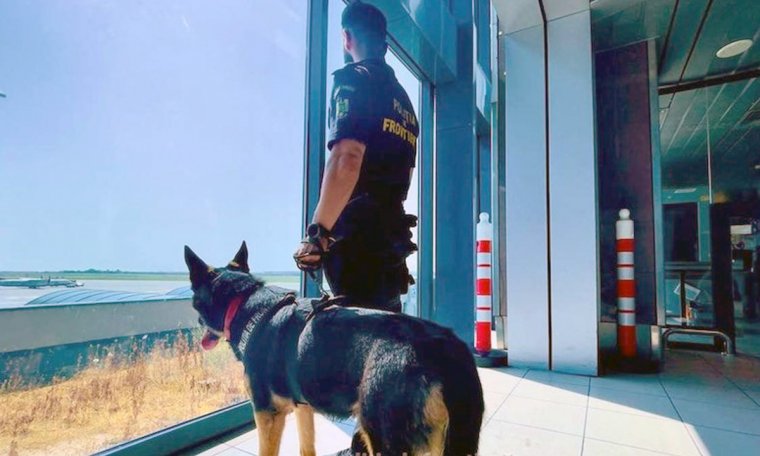 Romániában legálisan dolgozó nepáliak próbáltak tovább állni nyugatabbra, de lebuktak a zöldhatáron