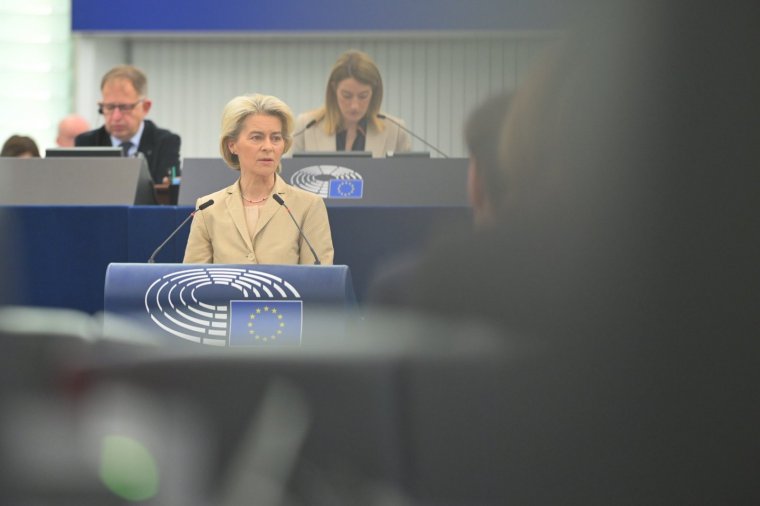 Pfizergate: az Európai Bizottság mulasztást követett el, amikor nem tette nyilvánossá von der Leyen oltóanyagokkal kapcsolatos sms-eit