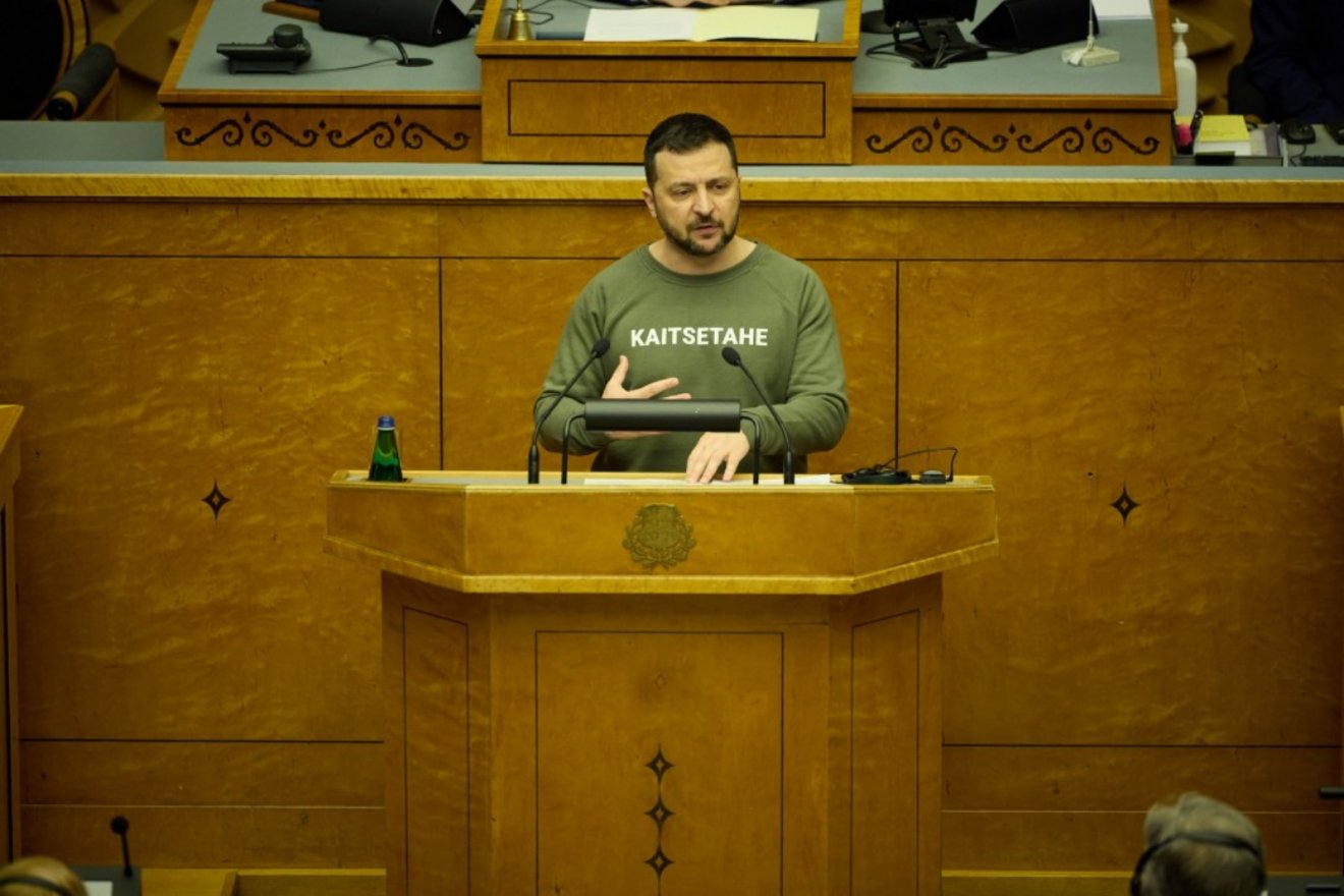 Hivatalban marad. Zelenszkij az ukrán értelmezés szerint jogosan tölti be az elnöki tisztséget •  Fotó: Ukrán elnöki hivatal