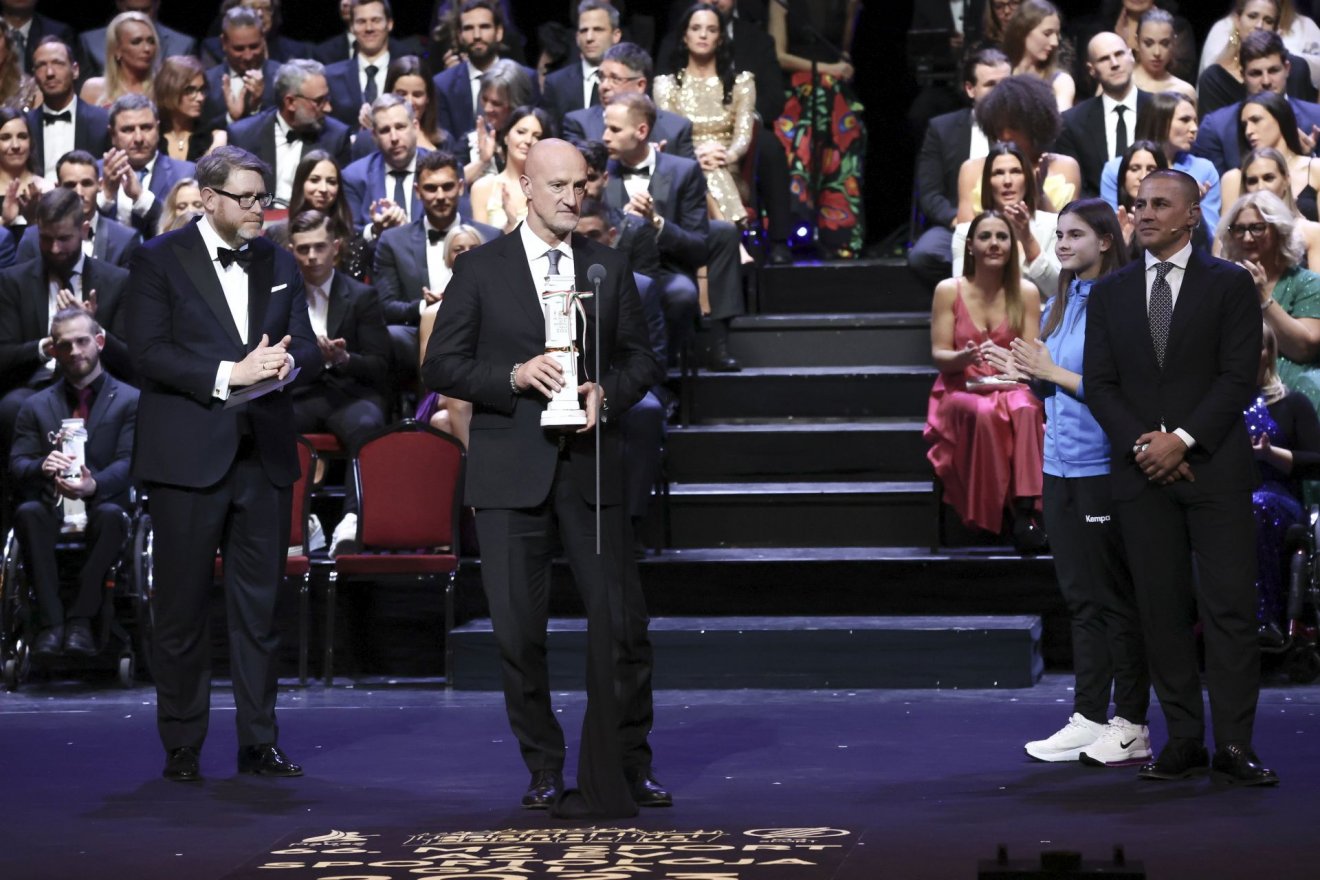 Ezúttal is Marco Rossi lett az év edzője •  Fotó: MTI/Hegedüs Róbert