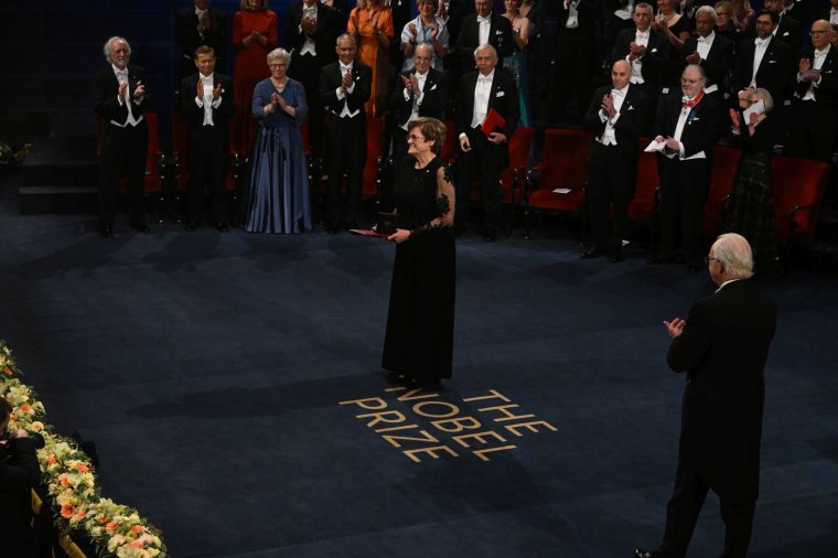 Átvette a Nobel-díjat Karikó Katalin és Krausz Ferenc