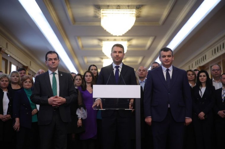 „Az igazi ellenzék”: választási szövetséget kötött az USR, a PMP és a Jobboldal Ereje