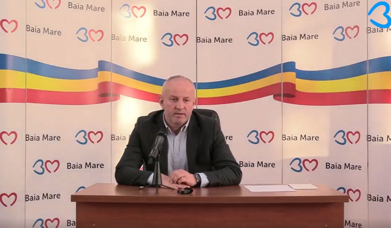 A város új ideiglenes polgármesterét heves viták és szóváltások özönében szavazták meg a tanácsosok •  Fotó: Videófelvétel